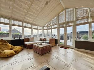 Photo 16- click for photo gallery